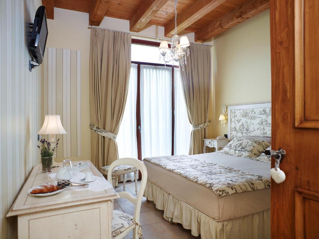 Agriturismo Otto Ducati D'Oro Isola della Scala Rum bild